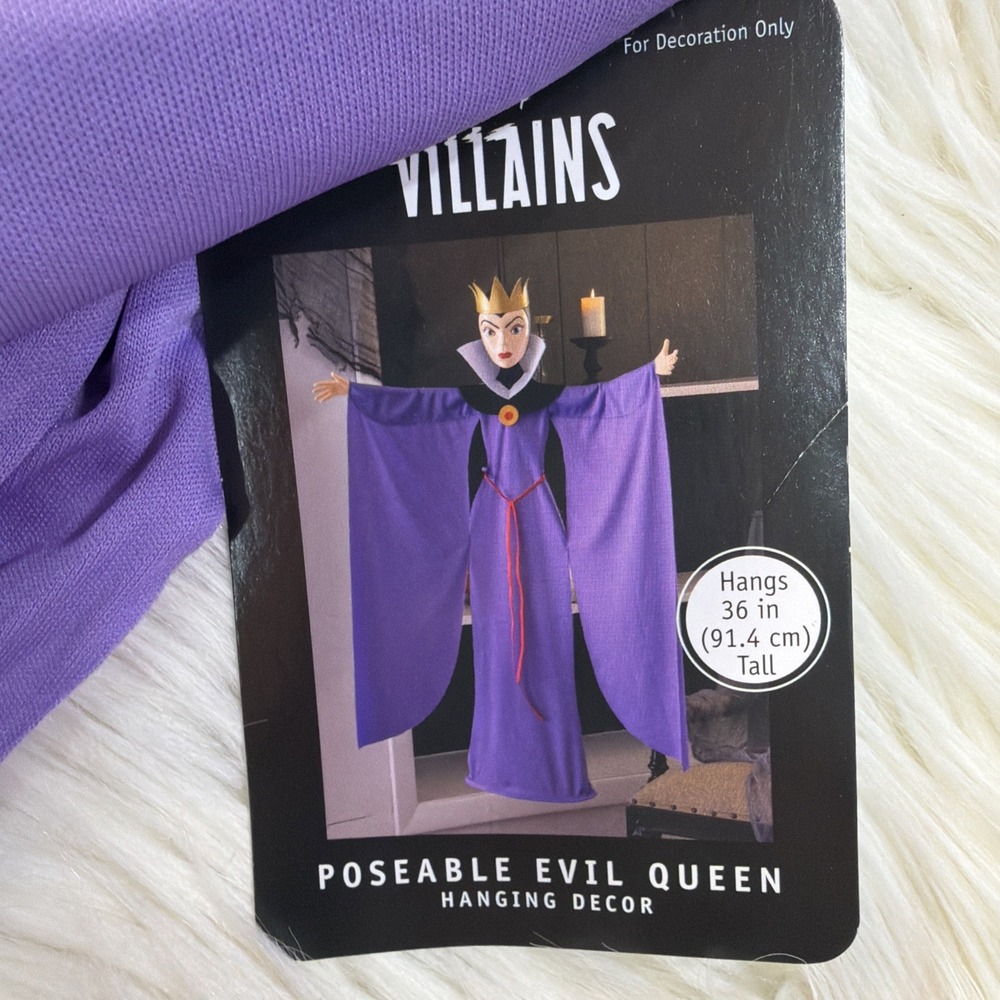 Disney Villains Poseable Evil Queen Hangs 36".  Hanging Decor -  HalloweenNew 54